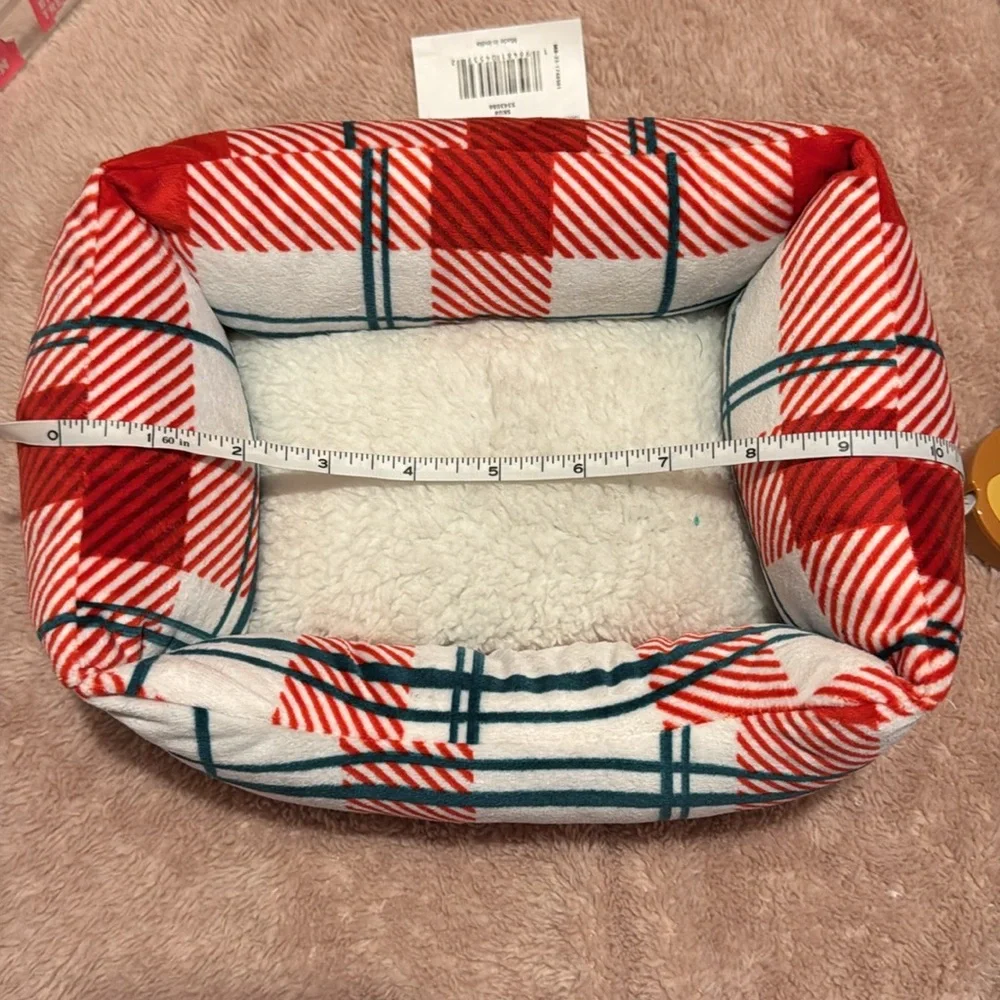 Small Pet Christmas Bed